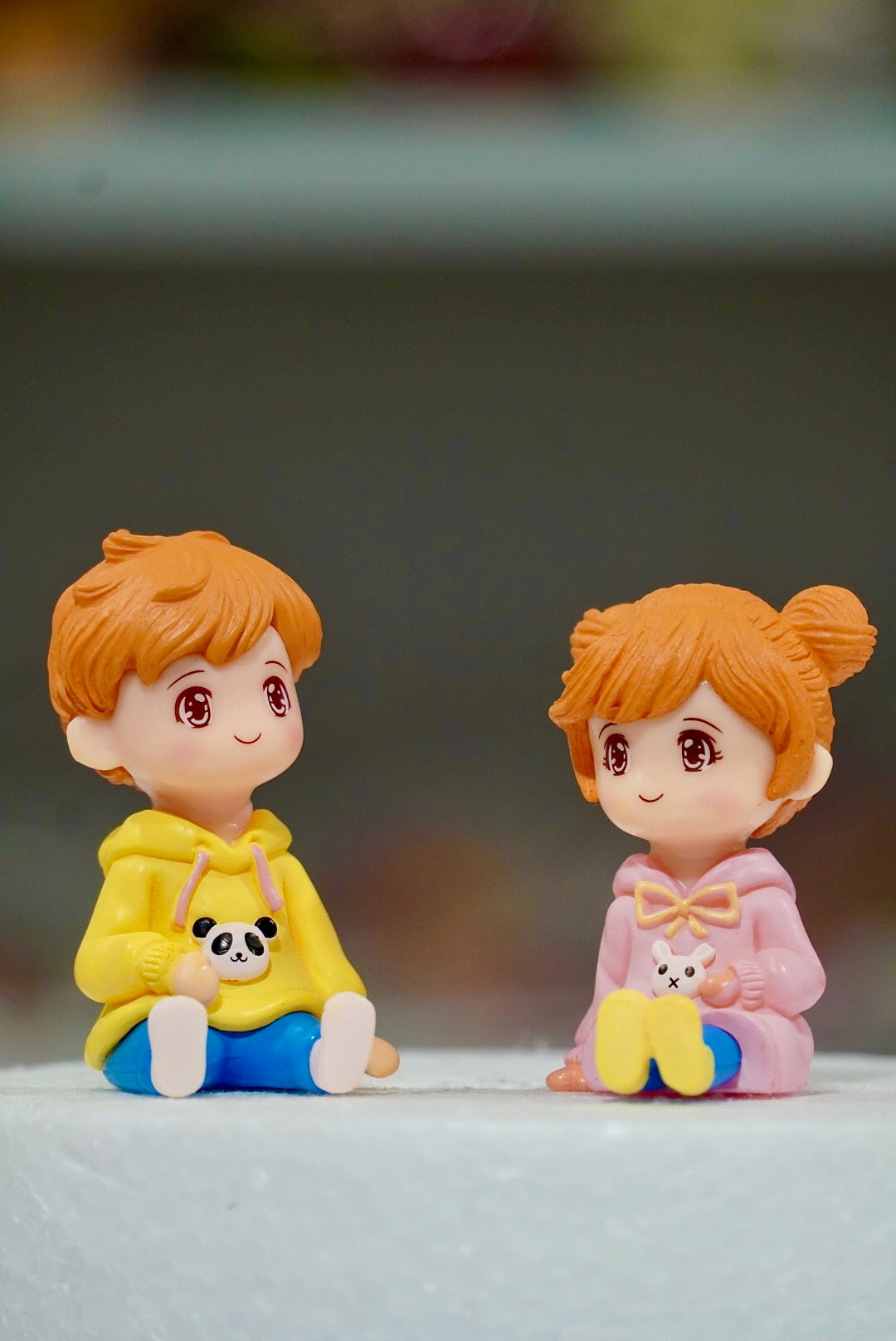 Romantic Couple Cake Toppers Sitting