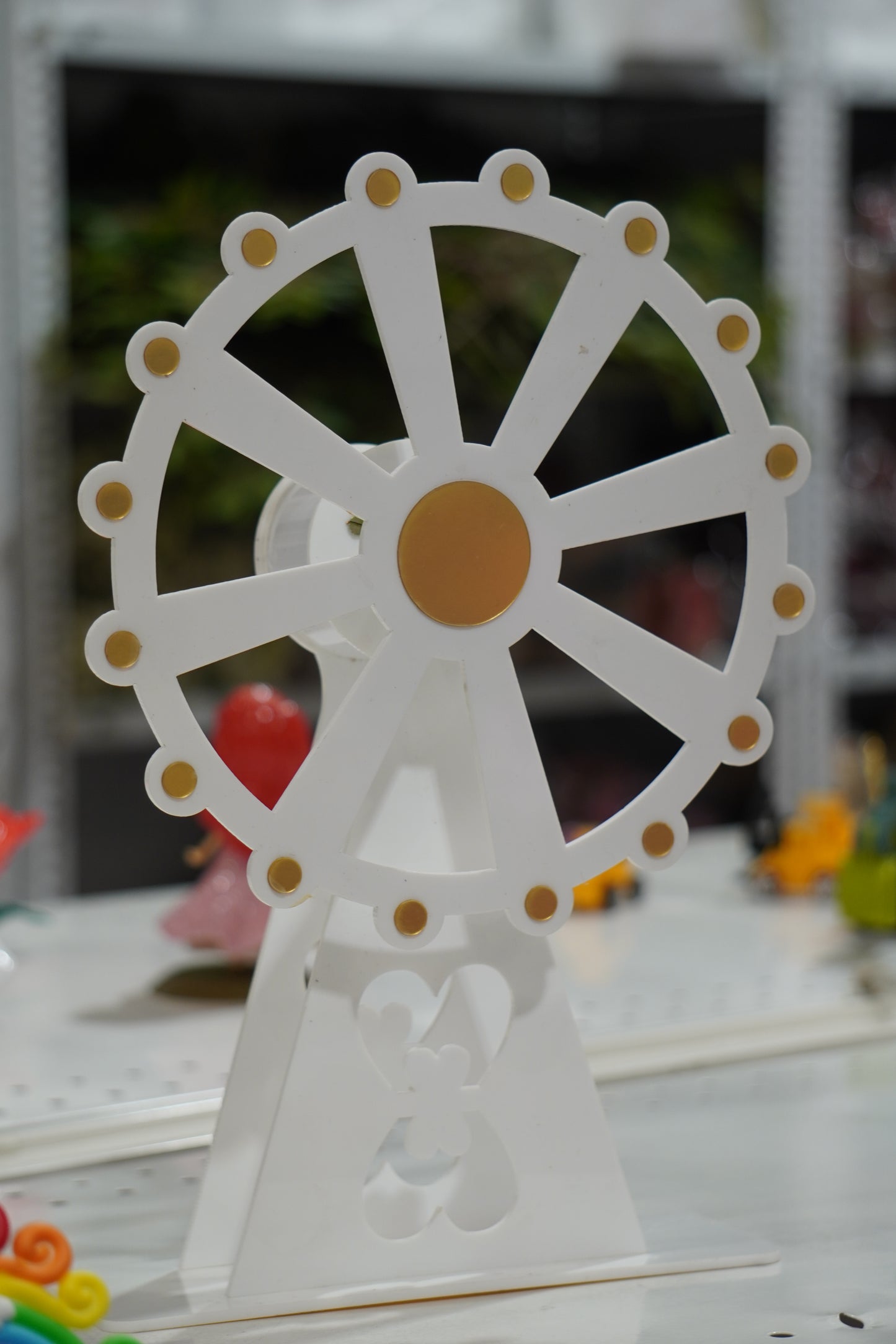 Ferris Wheel Cake Stand(Batteries Included)