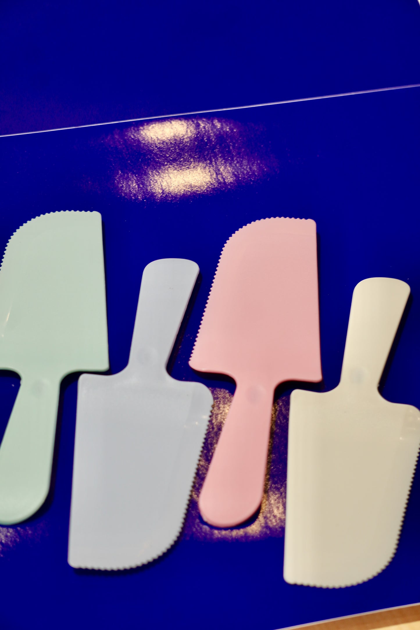 Cake Serving Knife Set Pack of 4 | Colored Cake Cutting Knives