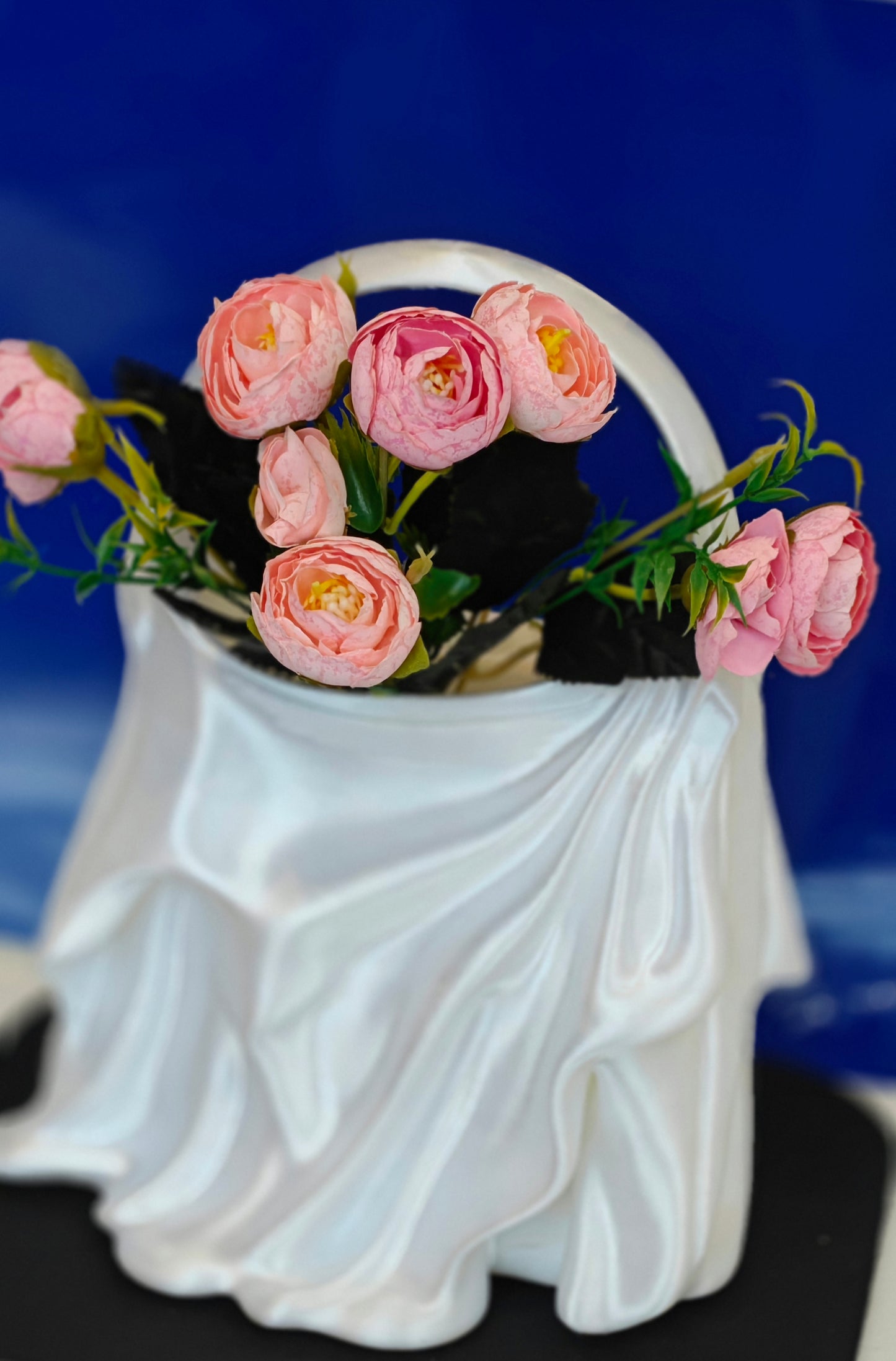 Elegant Fluid Purse Gift | Unique Decorative Purse for Cakes, Parties & Special Occasions