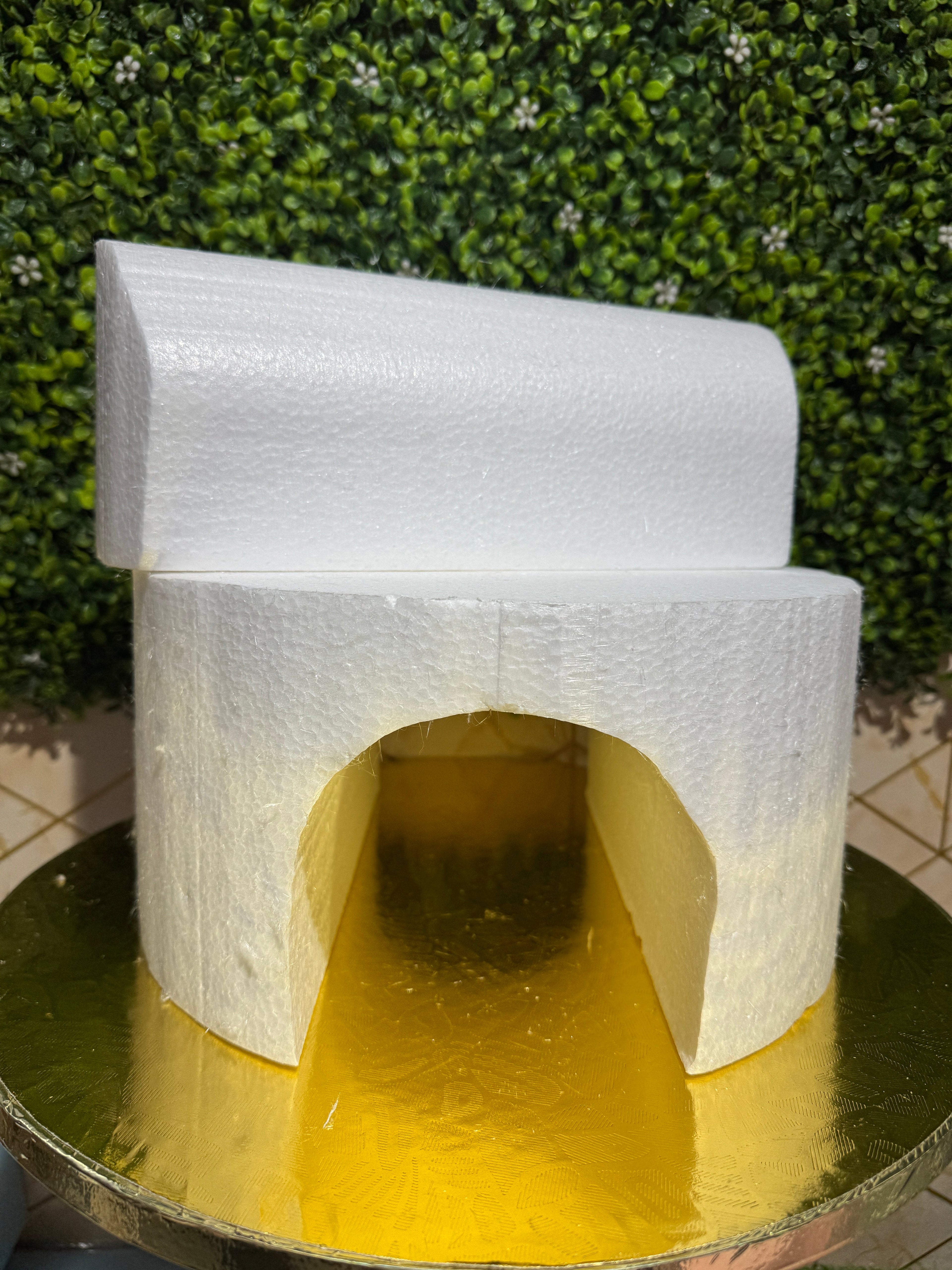 Train Passing Cake Dummy