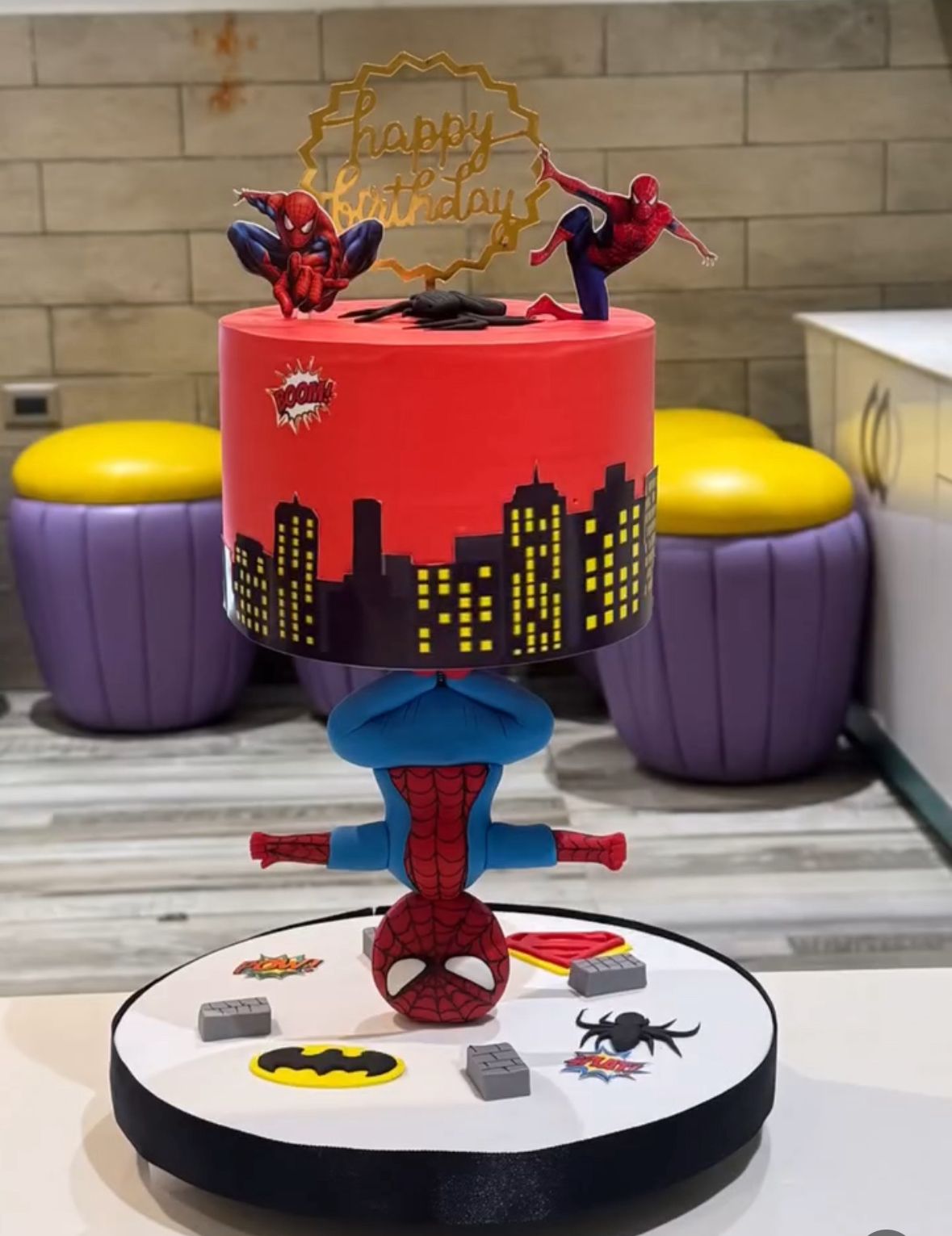 Anti Gravity Cake Stand (10 by 6 inch )