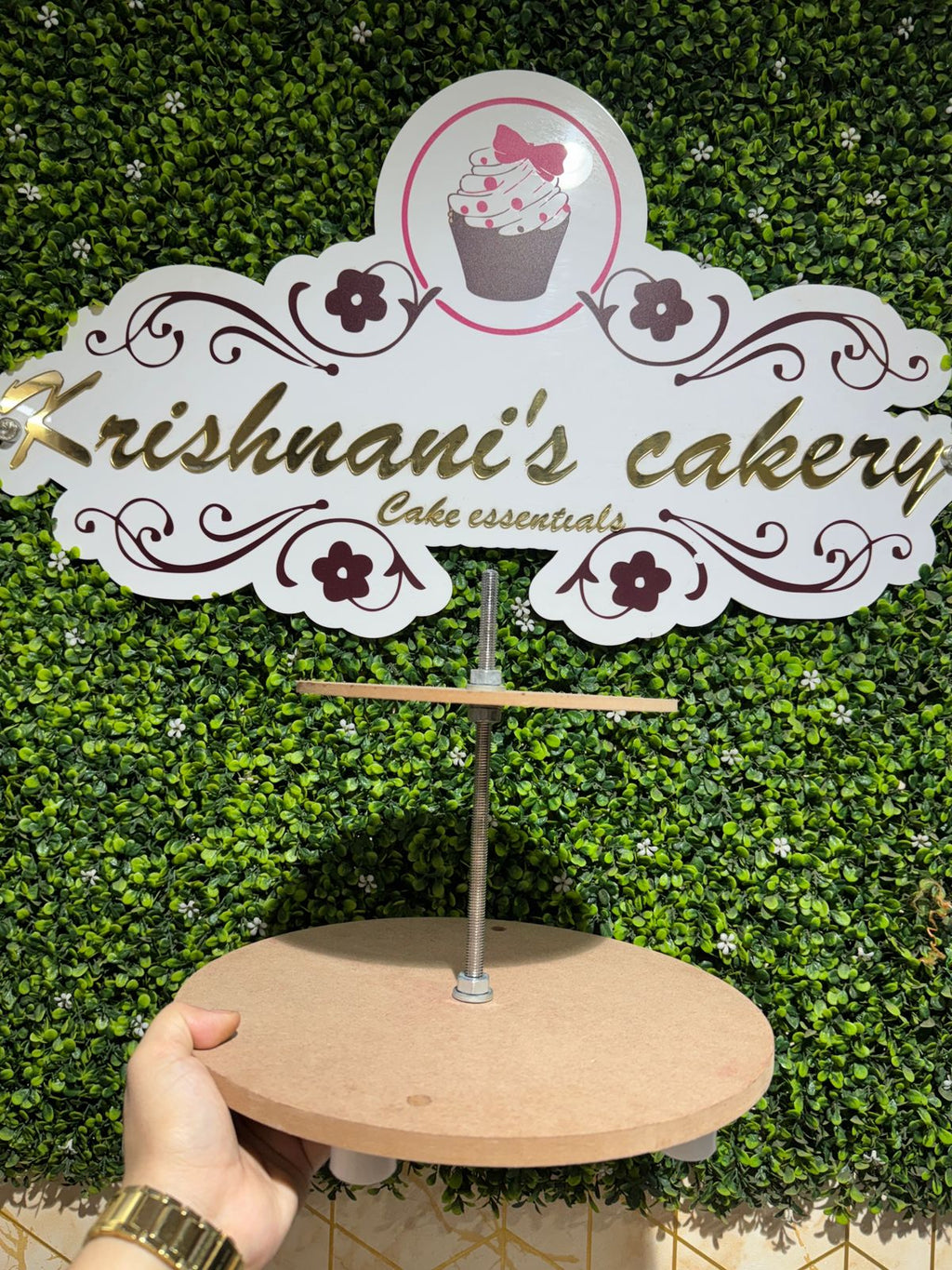 Anti Gravity Cake Stand (10 by 8 inch )