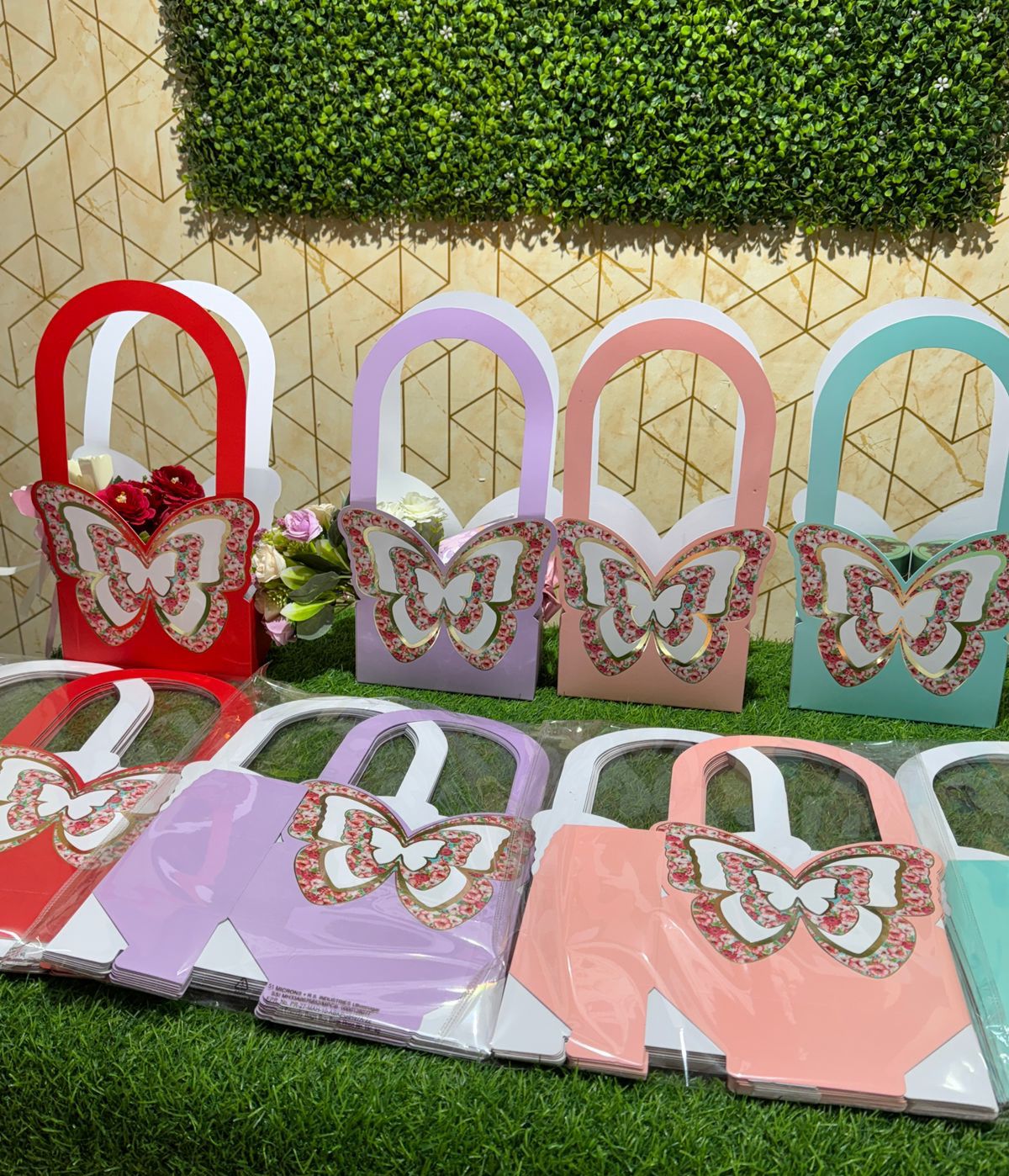 Butterfly Hamper (pack of 20 pieces mix colours)