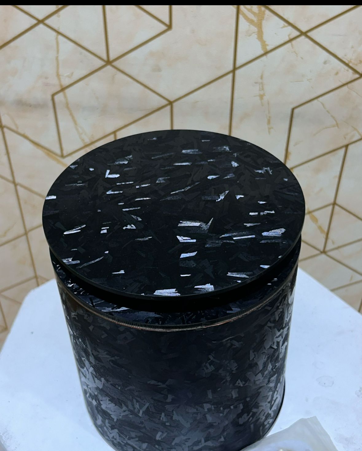 Peekaboo Machine  (Black 2 kg weight capacity)