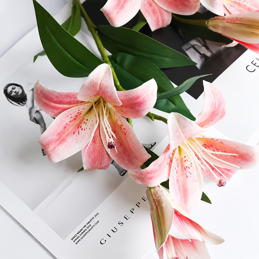 Faux Lily Flower Stem – 3 Flowers